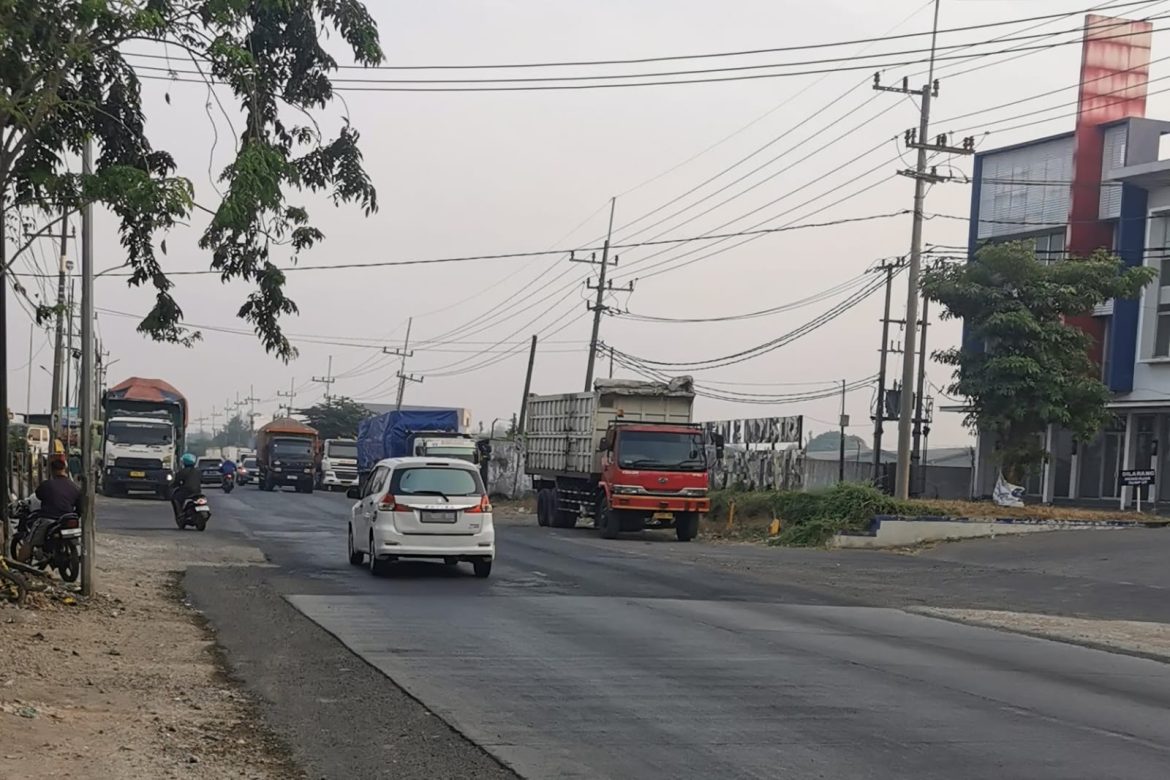 Rikha Permatasari Desak Kantong Parkir Truk di Gresik Selatan : Keselamatan Jalan dan Kebutuhan Istirahat Sopir Harus Dijamin 